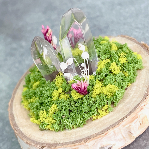 水晶が咲く野原】インテリア／空間の浄化／ジオラマ／オブジェ／天然石