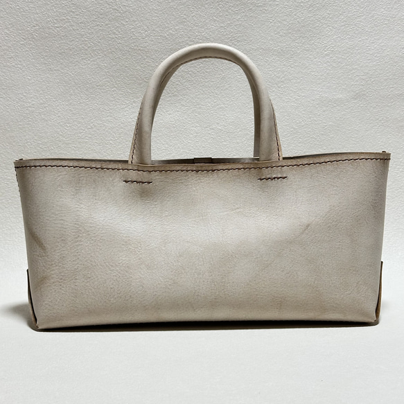 【在庫品】イタリア製牛革のしっかり横長トートバッグ（アイボリー・Sサイズ） 1枚目の画像