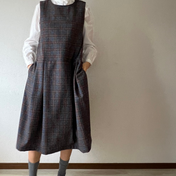 タックスカートワンピース（裏地付き）/チャコール×ブラウン系 ウール混ツイードチェック 17枚目の画像