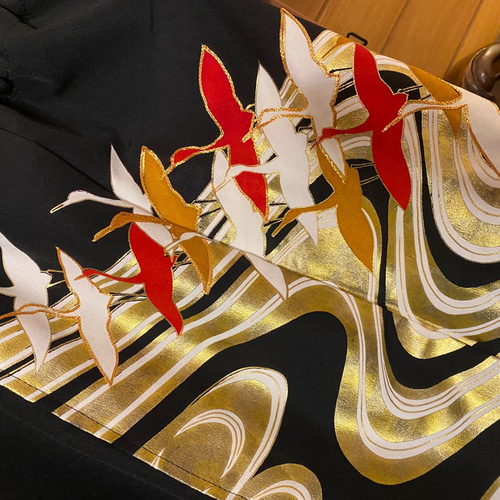 和洋折衷 黒留袖 着物 リメイク ワンピース ドレス 洗える 化繊 漆黒に