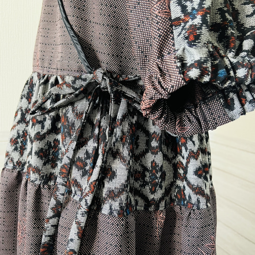 着物リメイク・ダークグレー系・ウール・和花パターン・カシュクール