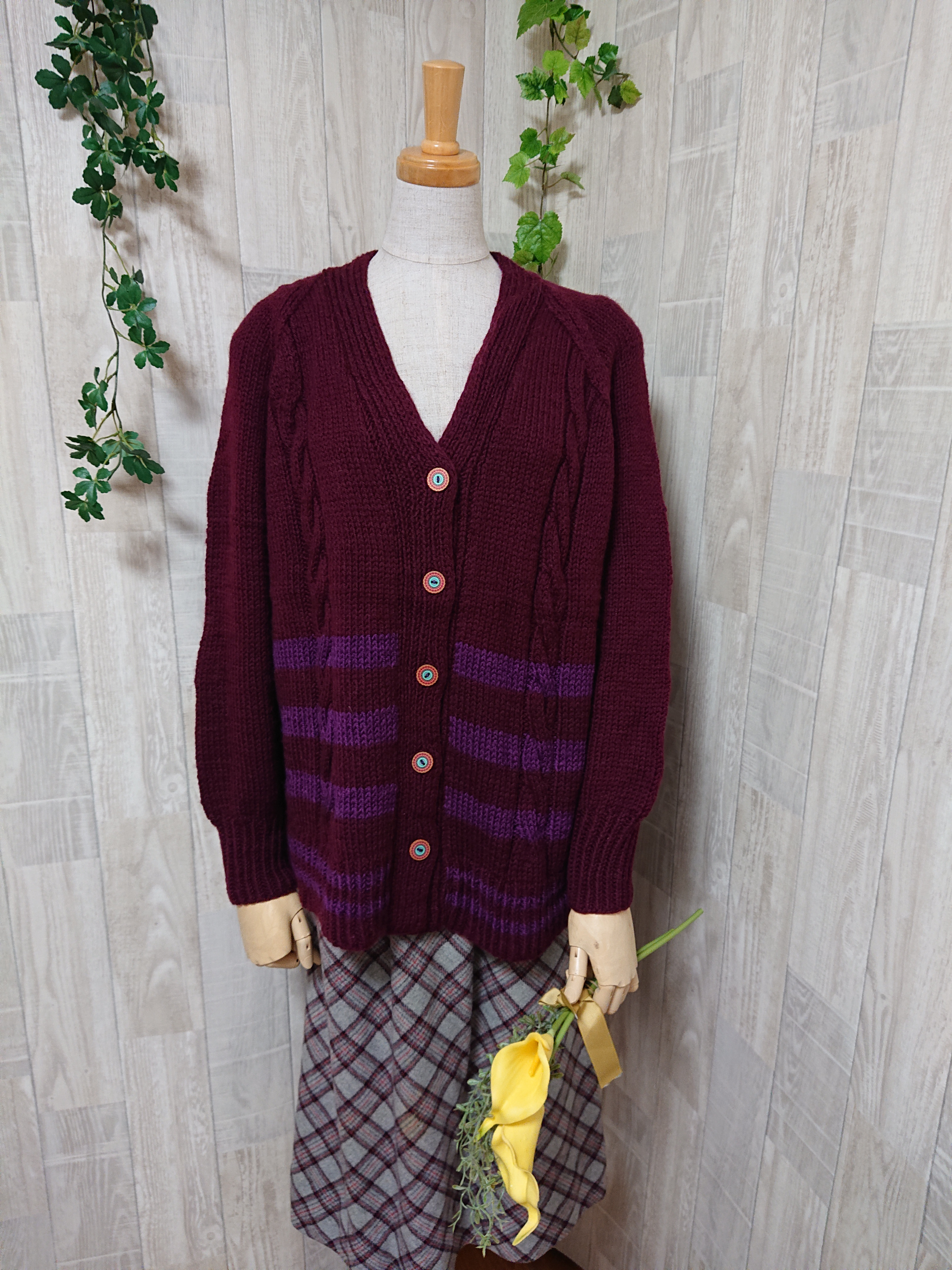 カーディガン　ウール100％手編みなのに安価 KS153