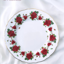 【受注制作】赤い薔薇のリース ティーセット(カップ＆ソーサー1点、19.4cmプレート1点)　ローズリース　レッド　 4枚目の画像