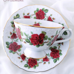 【受注制作】赤い薔薇のリース ティーセット(カップ＆ソーサー1点、19.4cmプレート1点)　ローズリース　レッド　 3枚目の画像