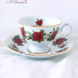 【受注制作】赤い薔薇のリース ティーセット(カップ＆ソーサー1点、19.4cmプレート1点)　ローズリース　レッド　 5枚目の画像