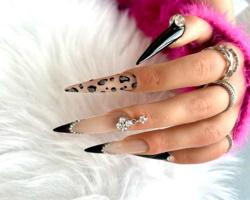 ヒョウ柄 ロングネイル ちゅるんベージュ 綺麗め y2k 推し【現品販売