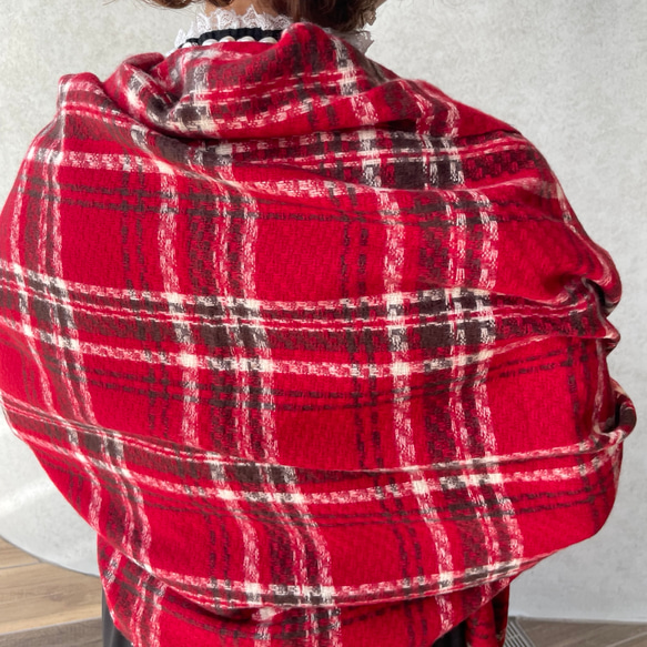 保温効果♡とろける肌触り♡184×70 大判チェックストール♡軽量 体型カバー 差し色 赤■KMC-147 841995 18枚目の画像