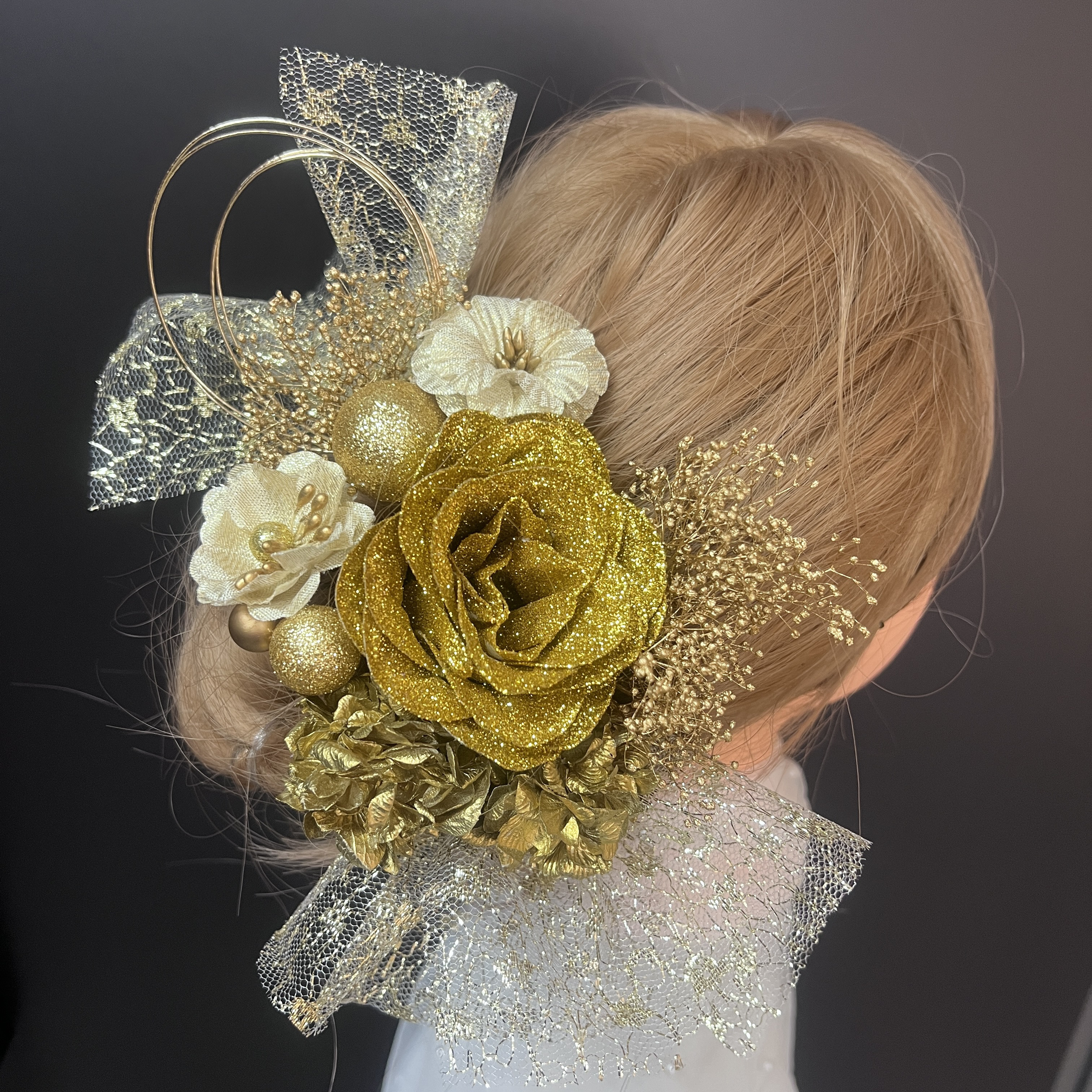 ha173 髪飾り 結婚式　卒業式　成人式 着物　振袖　キラキラバラ　りぼん　ゴールド