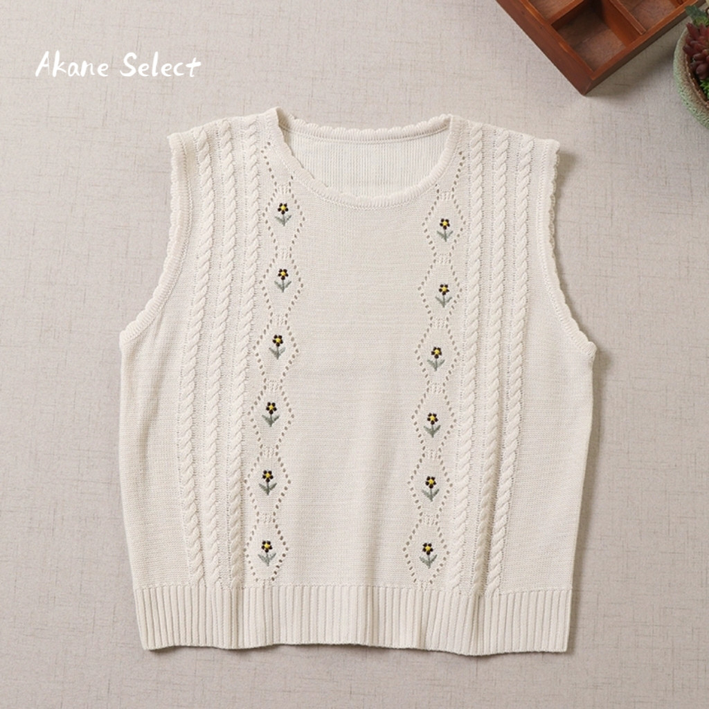 【刺繡★ニットベスト★秋コーデ】かわいい重ね着│リラックスな雰囲気│森ガール│ラウンドネック│T-84LB 4,797円