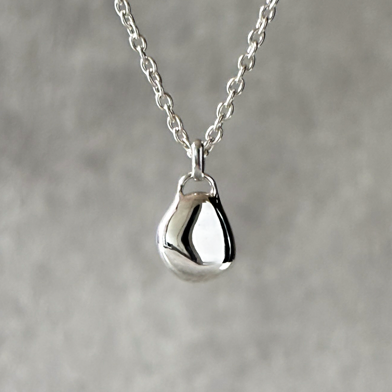 シルバー925 スターリングシルバー ユニセックス 合わせやすい小さめネックレス アジャスターあり ペンダント ギフト