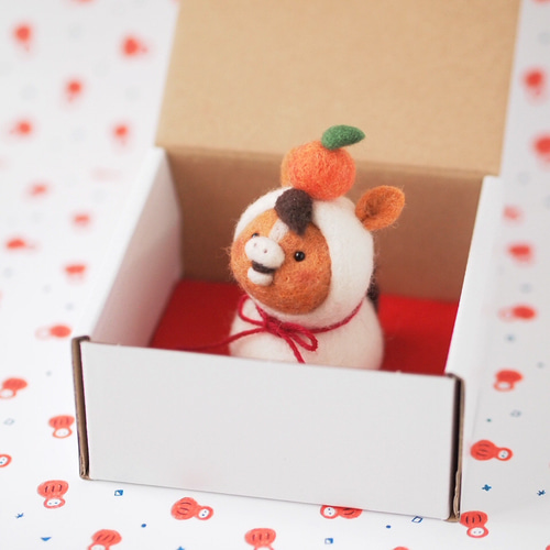 縁起飾り 十二支フレーム【羊毛フェルト・アクレーヌ】ゴールドラメフレーム／干支 たまご十二支』揃いました😊 個展で展示させて頂きます！ ─個展