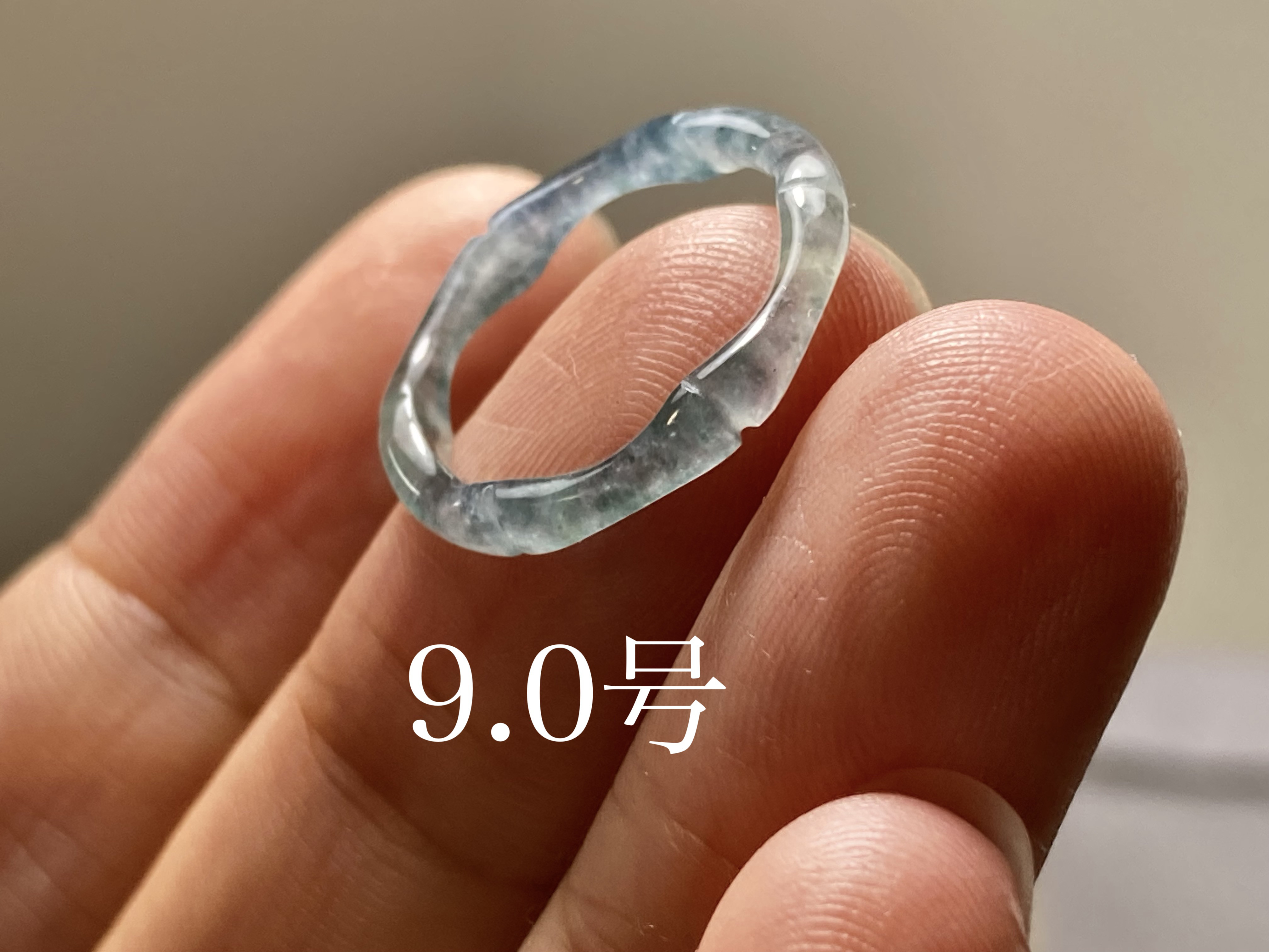 L14-81 ピンキーリング 高氷種 竹節 リング 高級感 薄水青色 9.0号 グアテマラ産 A貨 本翡翠 くりぬき