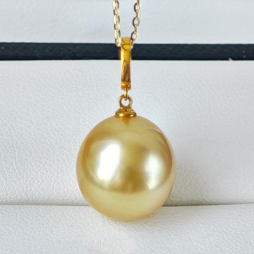 ゴールドパールネックレス Au750 13個 ゴールドパールネックレス Au750 13個 ゴールドパールネックレス