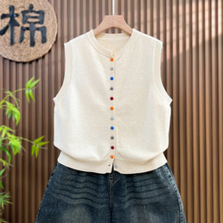 カラーボタン ニットベスト レディース 秋冬 ゆったりオーバーサイズ 綿毛糸 アンサンブル 重ね着 おしゃれ ノーカ 4枚目の画像