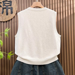 カラーボタン ニットベスト レディース 秋冬 ゆったりオーバーサイズ 綿毛糸 アンサンブル 重ね着 おしゃれ ノーカ 7枚目の画像