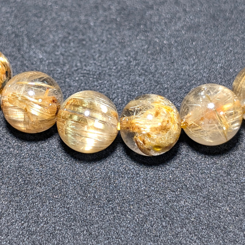 【キャッツアイ効果も出ている 】タイチンルチルブレスレット 8ミリ 金運上昇 キャッツアイ効果がすごい 】タイチンルチル ブレスレット 8ミリ 金銭