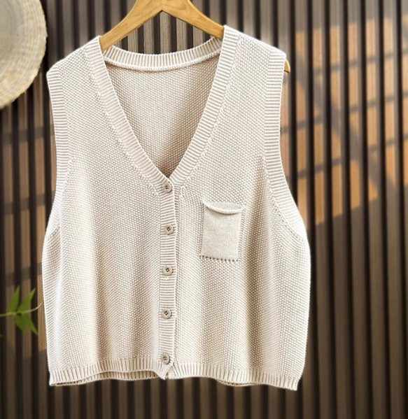綿100% Vネック  ニットベスト 秋冬 ゆったりオーバーサイズ 綿毛糸 アンサンブル 重ね着 おしゃれ ノーカ 6枚目の画像