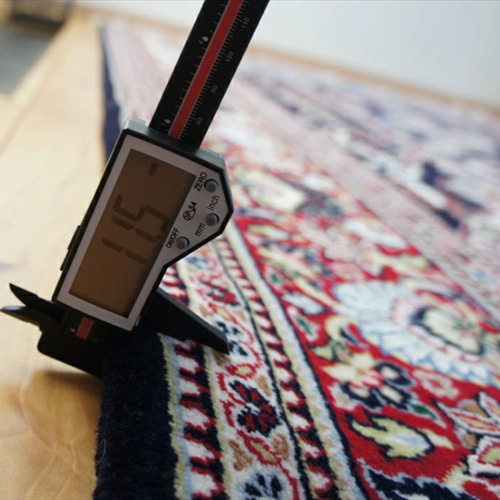 ペルシャ絨毯 カシャン産 220×140cm 黒色 糸杉柄 メフラブ 伝統工芸品