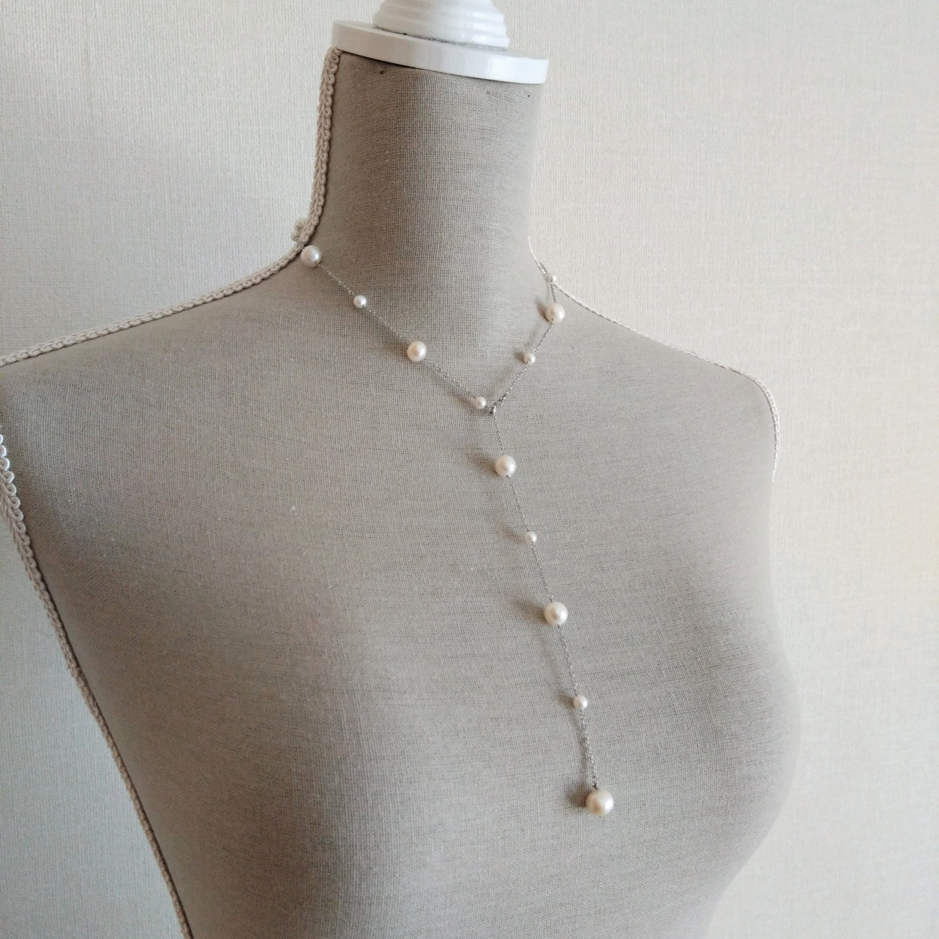 「新作」淡水パールロングネックレス/8mm~9mm/Y字ネックレス/ステーションパールネックレス/ サージカルステンレス