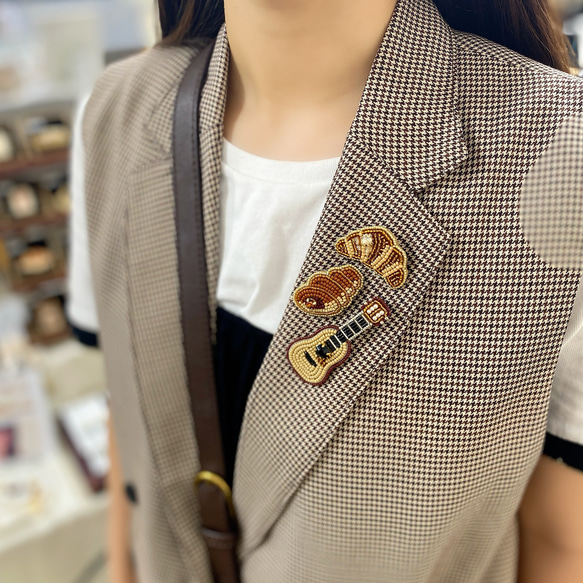 パン好きさんのための、パン屋さんな刺繍ブローチ 4枚目の画像