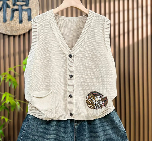 綿100% Vネック  ニットベスト 秋冬 ゆったりオーバーサイズ 綿毛糸 アンサンブル 重ね着 おしゃれ ノーカ 6枚目の画像