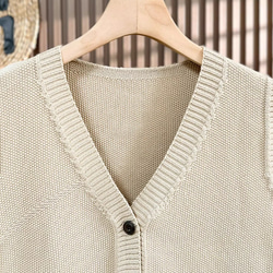 綿100% Vネック  ニットベスト 秋冬 ゆったりオーバーサイズ 綿毛糸 アンサンブル 重ね着 おしゃれ ノーカ 8枚目の画像