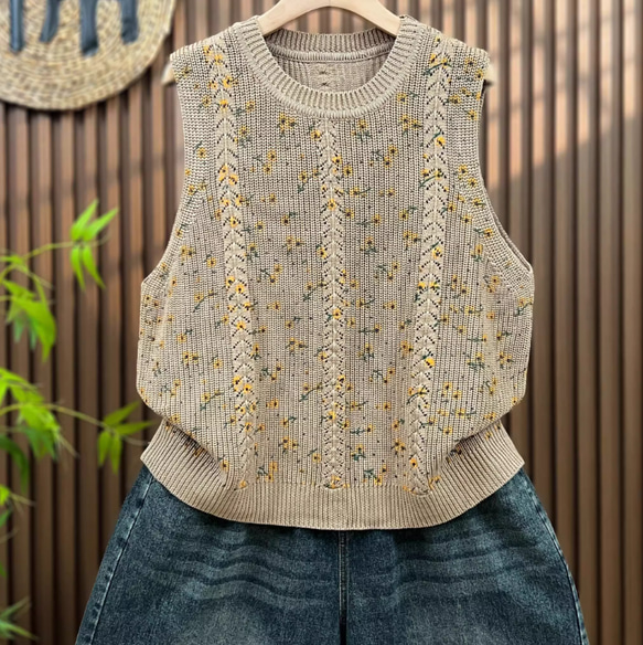 綿100% プリント  ニットベスト 秋冬 ゆったりオーバーサイズ 綿毛糸 アンサンブル 重ね着 おしゃれ ノーカ 6枚目の画像