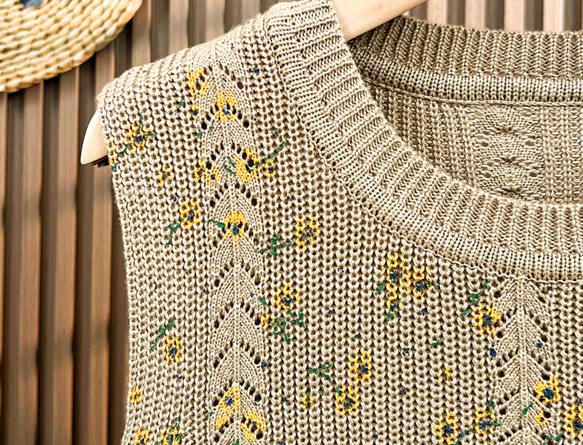 綿100% プリント  ニットベスト 秋冬 ゆったりオーバーサイズ 綿毛糸 アンサンブル 重ね着 おしゃれ ノーカ 10枚目の画像