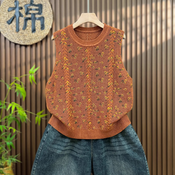 綿100% プリント  ニットベスト 秋冬 ゆったりオーバーサイズ 綿毛糸 アンサンブル 重ね着 おしゃれ ノーカ 2枚目の画像