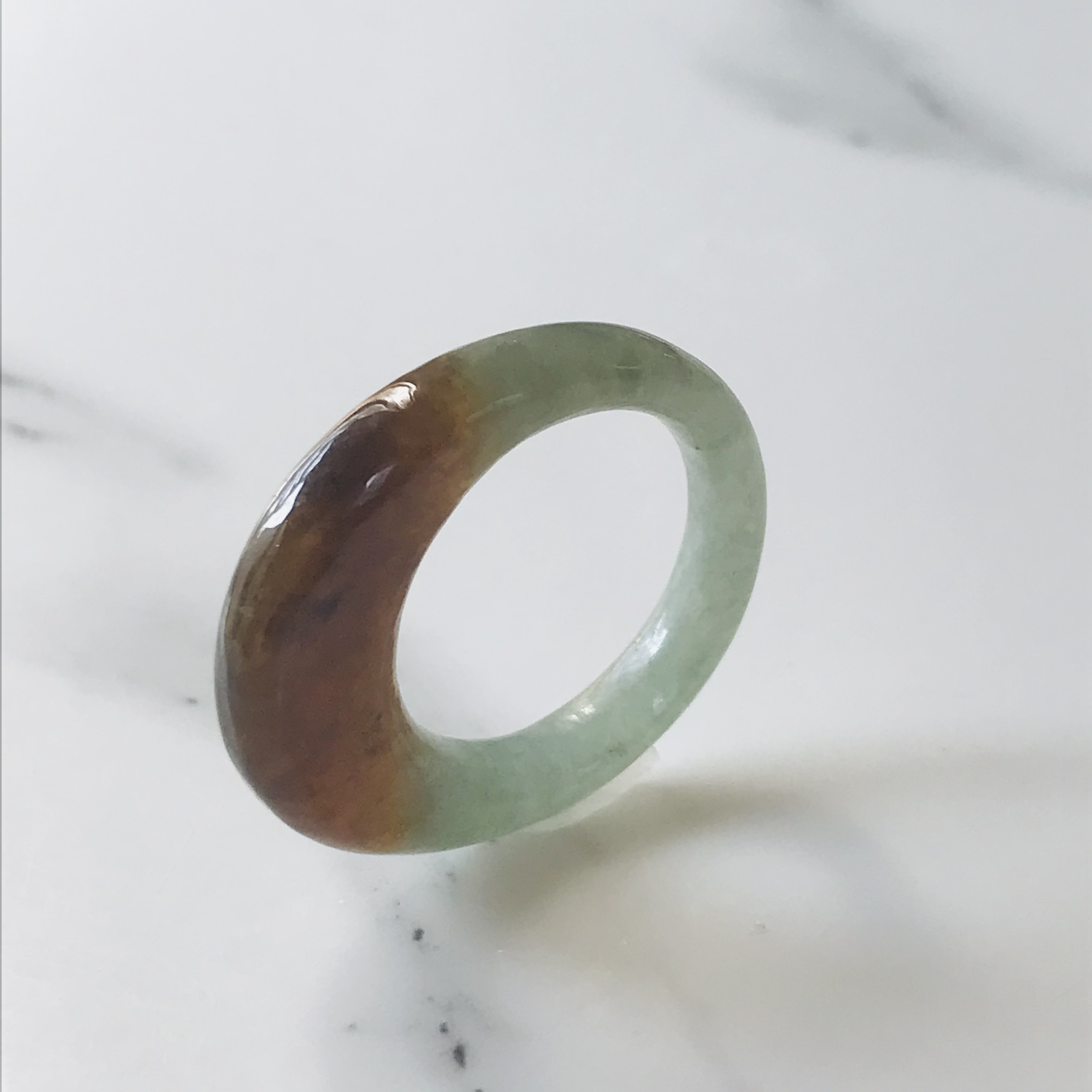 [R222-001］ ジェイド　JADE ヒスイ　本翡翠　くりぬき　リング　天然石　ミャンマー産　13.5号　指輪