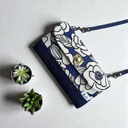 スマホポケット付きお財布ショルダー　ショルダーお財布　長財布　花柄財布　ショルダーウォレット　お財布ショルダー　椿 1枚目の画像