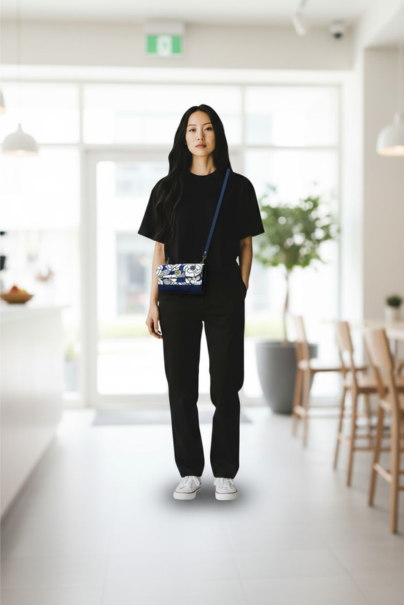 スマホポケット付きお財布ショルダー　ショルダーお財布　長財布　花柄財布　ショルダーウォレット　お財布ショルダー　椿 2枚目の画像