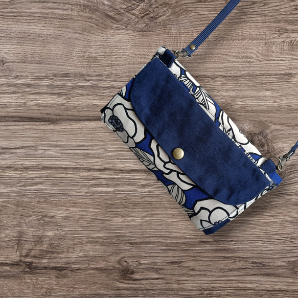 スマホポケット付きお財布ショルダー　ショルダーお財布　長財布　花柄財布　ショルダーウォレット　お財布ショルダー　椿 3枚目の画像