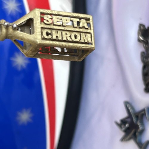 バイクガレージ 大陸の記憶」オーダーメイドボトル型ネックレス