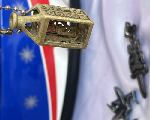 バイクガレージ 大陸の記憶」オーダーメイドボトル型ネックレス