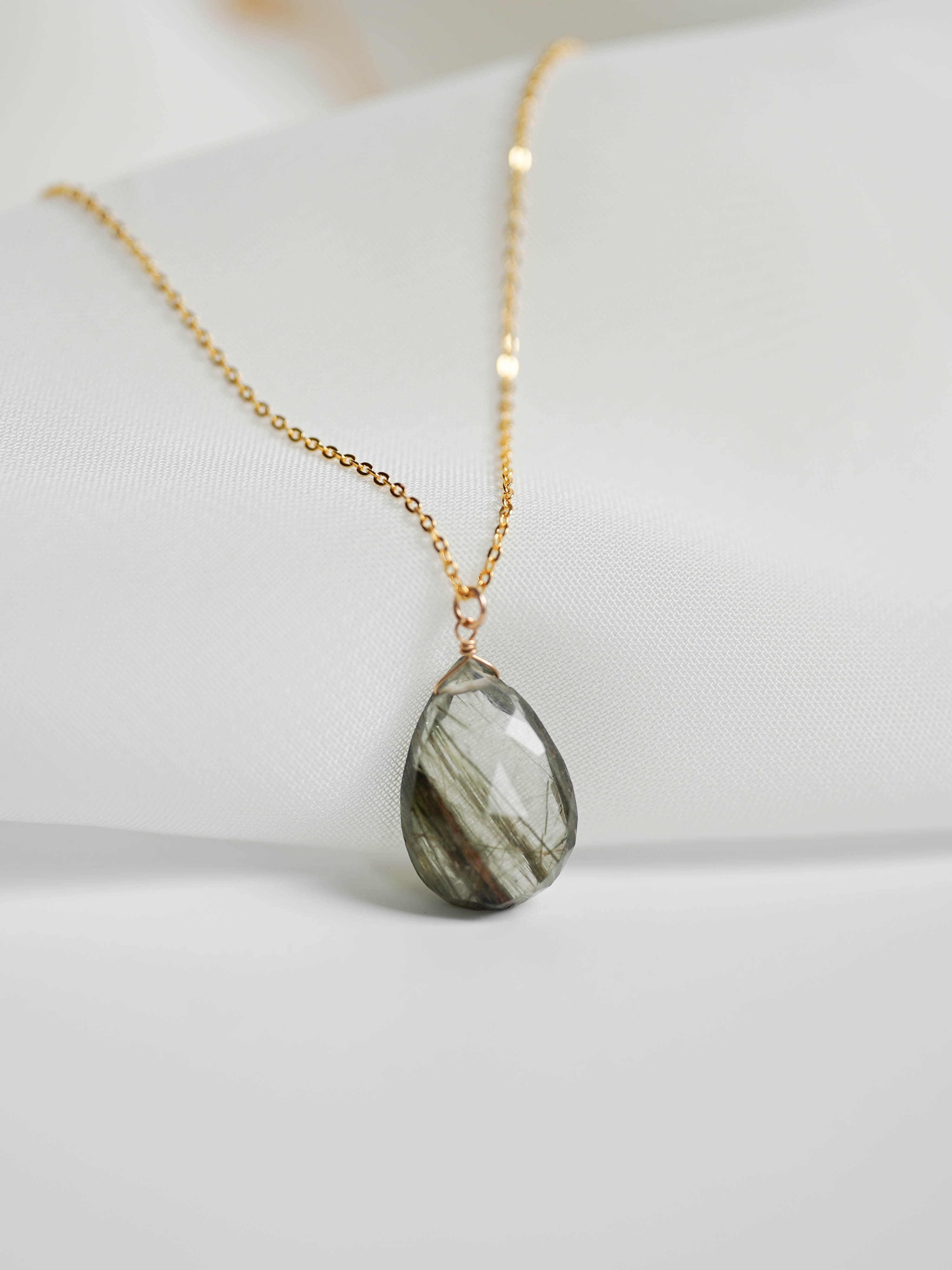 1点もの＊グリーンルチルクォーツ ドロップ ネックレス-A