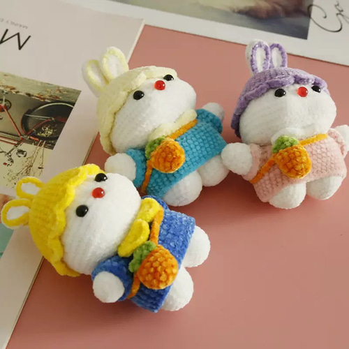 毛糸 手作り 編みぐるみニット人形 キーホルダー バッグチャーム 誕生
