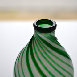 新緑ラインの楕円花入 4枚目の画像