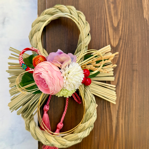 縁起の良い、『8』の文字デザインのしめ縄飾り 和モダン 正月リース