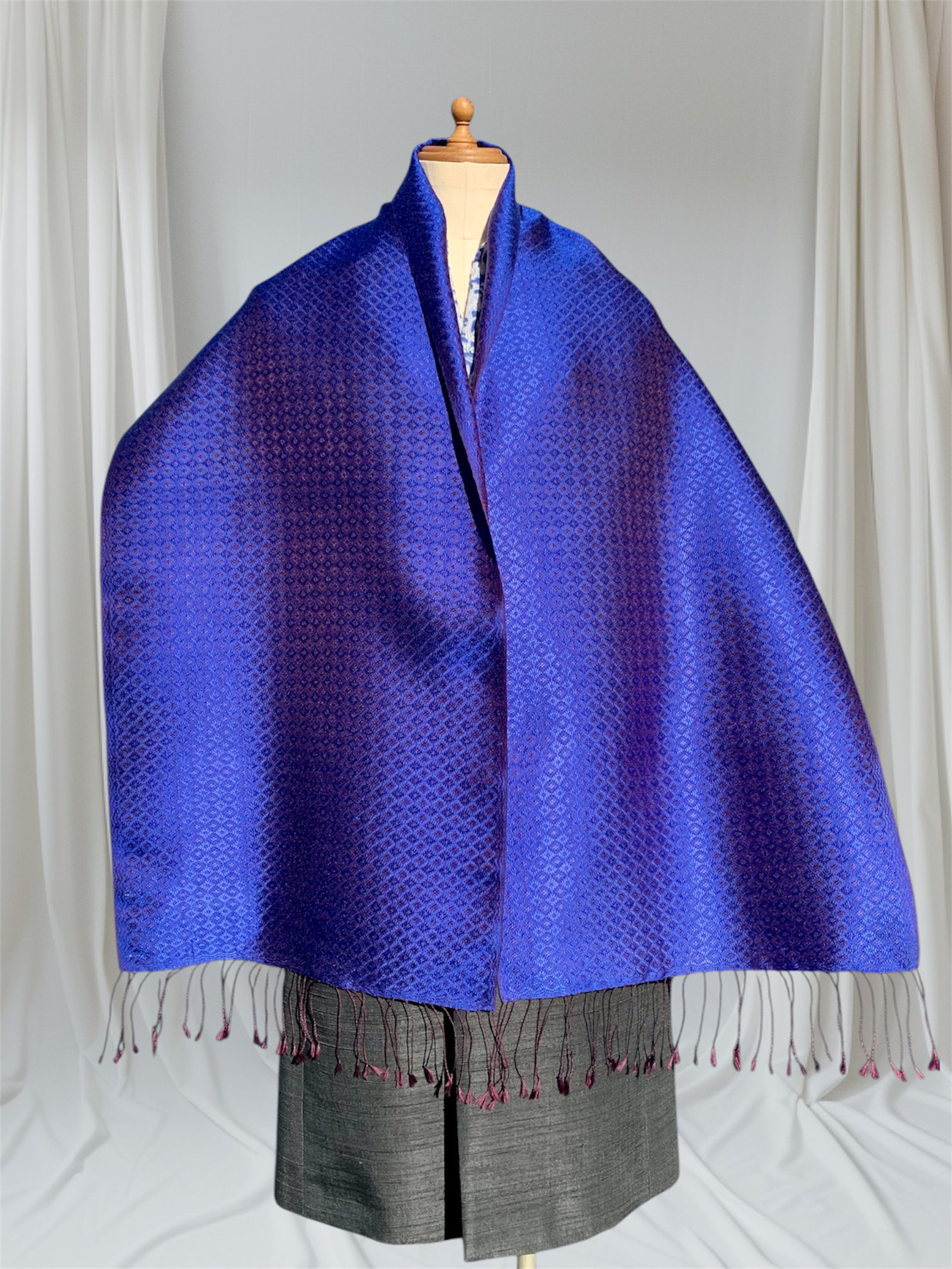 (プリンセス) 新作　スカーフ　カンボジアシルク　シルク　冬ファション　秋ファション