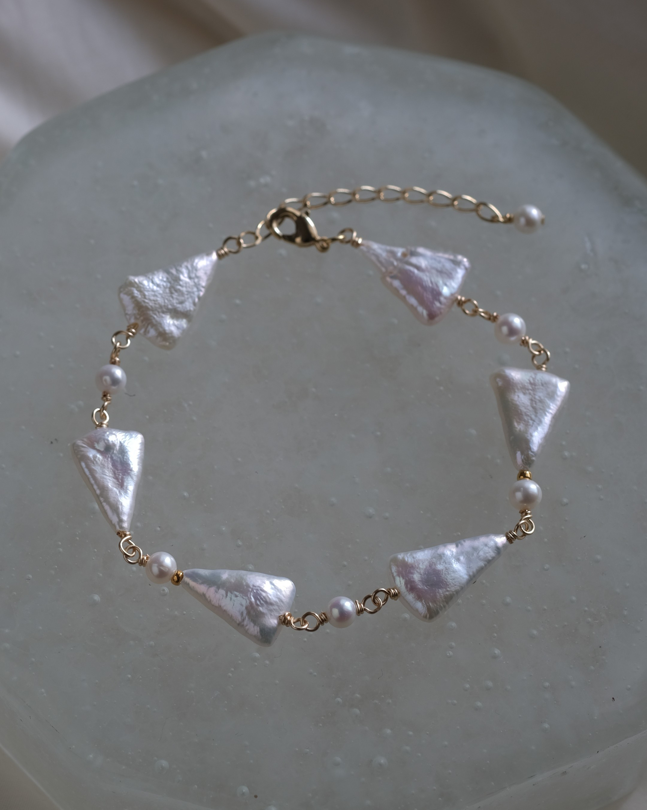 triangle pearl bracelet　淡水バロックパール　真珠　ブレスレット