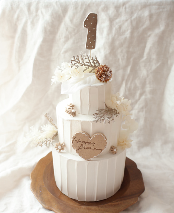 秋冬の3段ナチュラルクレイケーキ☆ハーフバースデー　100日　1歳以外でも♪ 1枚目の画像