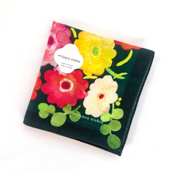 スカーフにもなる水彩画ハンカチ「ガーベラ」 1枚目の画像