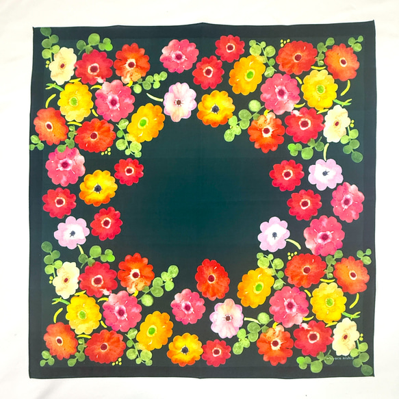 スカーフにもなる水彩画ハンカチ「ガーベラ」 3枚目の画像