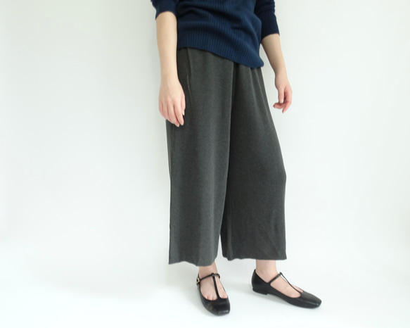 日本製 防起毛球針織寬褲 <2025秋冬款> 第1張的照片