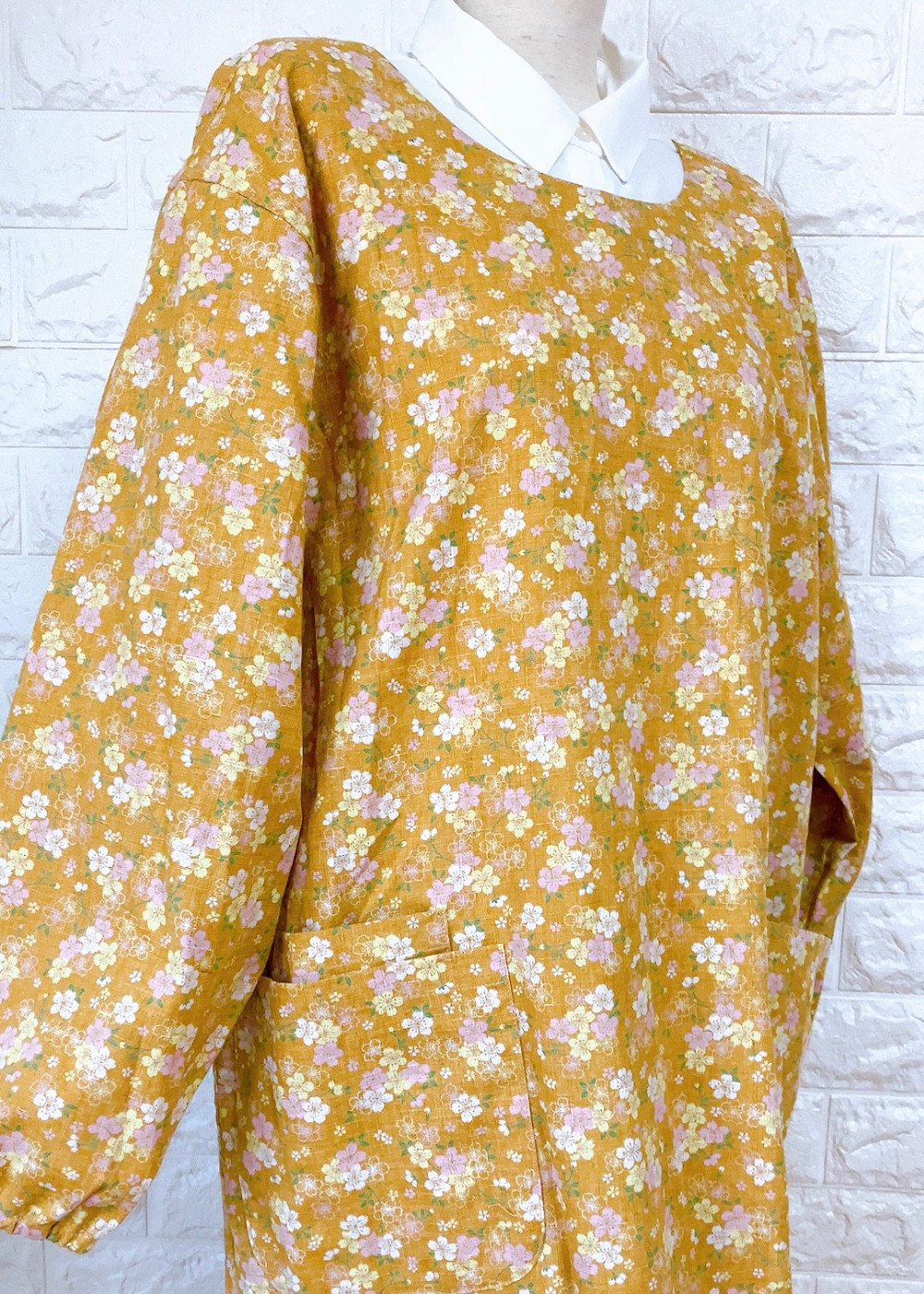 ✨ドビー 織りサザンクロス地黄色/割烹着/ 散りばめられた花