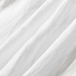 洗練された印象を叶える　大人のきれいめシャツブラウス  長袖ブラウス　リネン100％　ホワイト　250920-1 10枚目の画像