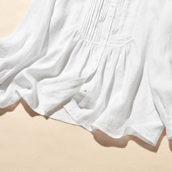 洗練された印象を叶える　大人のきれいめシャツブラウス  長袖ブラウス　リネン100％　ホワイト　250920-1 3枚目の画像