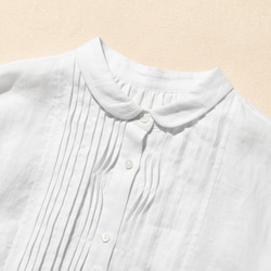 洗練された印象を叶える　大人のきれいめシャツブラウス  長袖ブラウス　リネン100％　ホワイト　250920-1 2枚目の画像