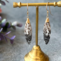 14kgf*大人シック*パームウッドアゲートの一粒ピアス／イヤリング*1点物 2枚目の画像